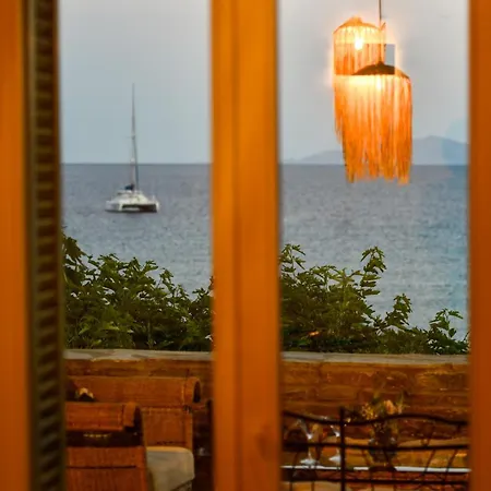 Beachfront Pleasure Semesterbostad *