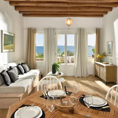 Дом отдыха Beachfront Pleasure